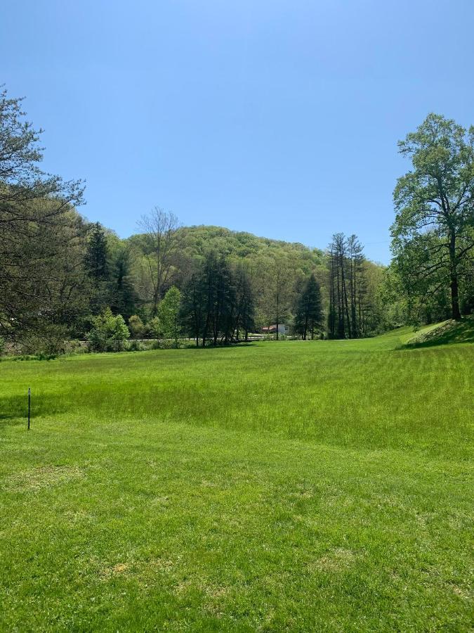 Log Cabin In The Field Huntington Exterior foto
